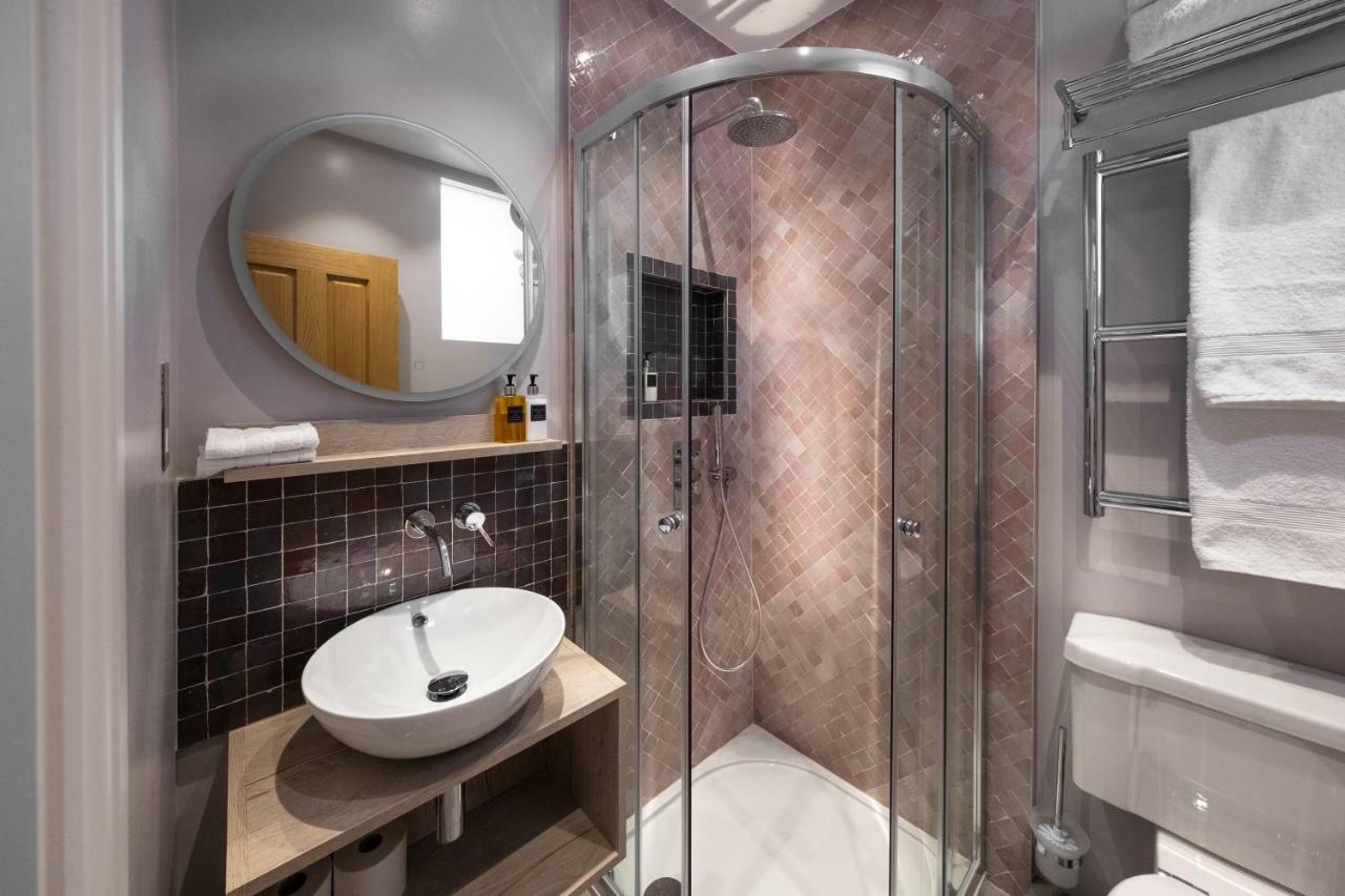Готель The Kings Arms Кінгстон-на-Темзі Екстер'єр фото